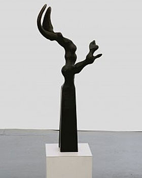 Richard Hunt's Hybrid Form #3 (photo by Marc Bernier, Studio Museum in Harlem, 1970)